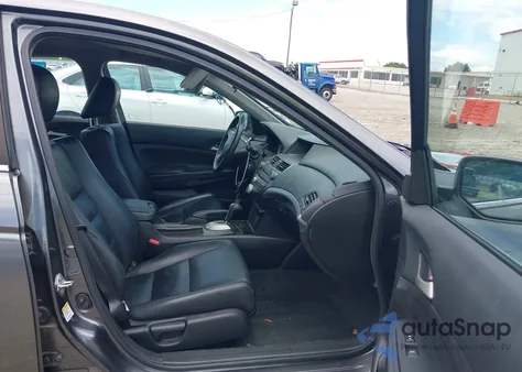 2011 Honda Accord 2.4 Se from USA, damaged, VIN 1HGCP2F61BA051151